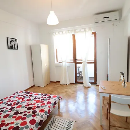 Cozy 2 Bedrooms In The Old Town *