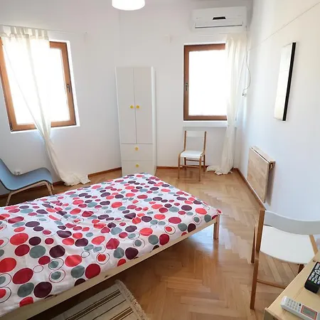 Cozy 2 Bedrooms In The Old Town *